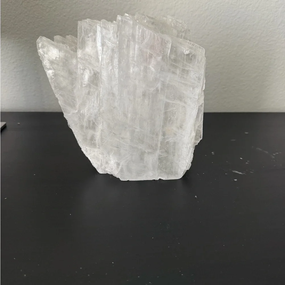 Selenite rock